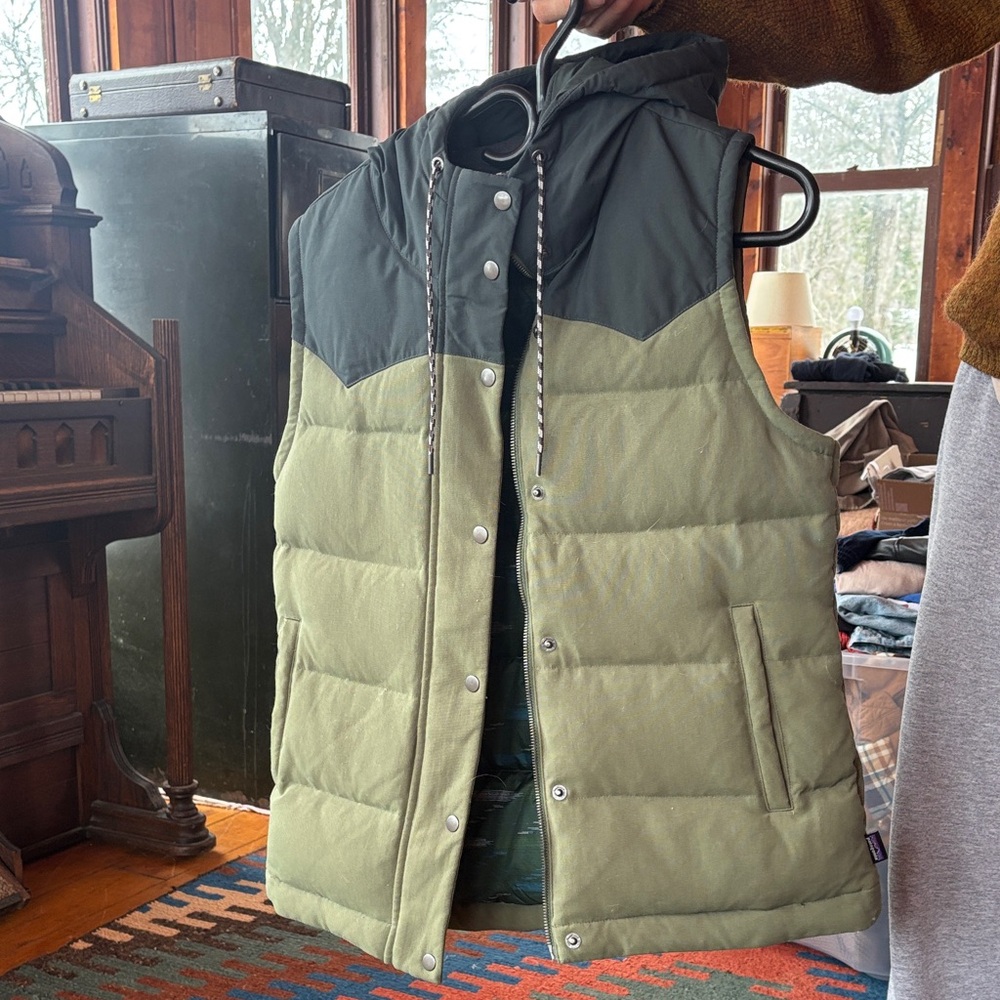Women's Patagonia Bivy Hooded Down Vest, Size Medium